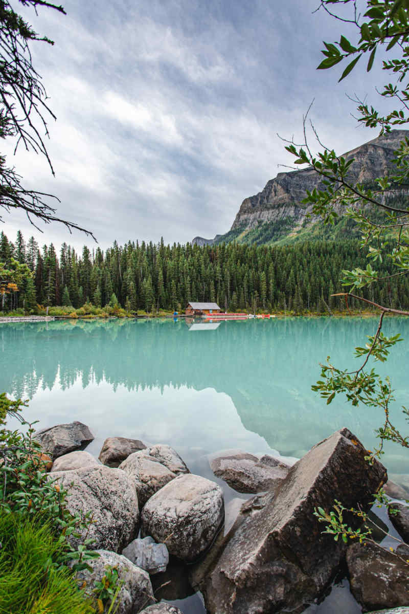 Wall Poster - Alpine Lake in Banff