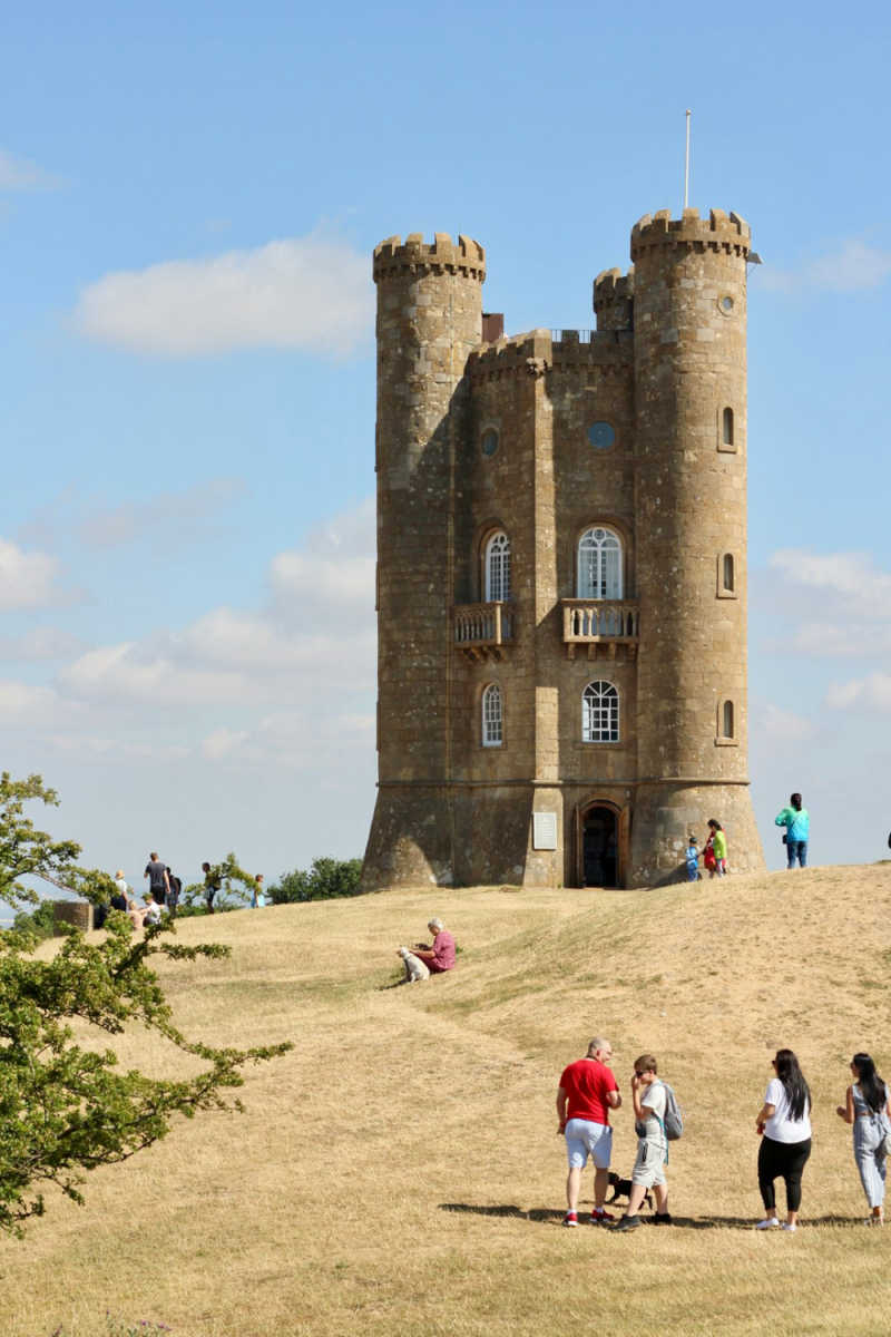 Wall Poster - Castle in the Cotswolds