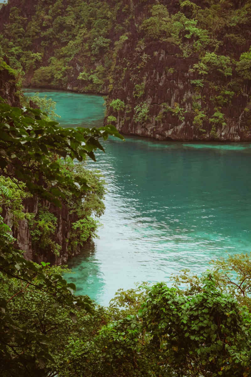 Wall Poster - Coastal Cliffs in the Philippines