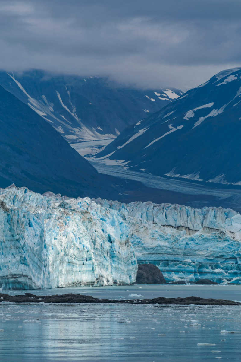 Wall Poster - Frozen Lake in Alaska