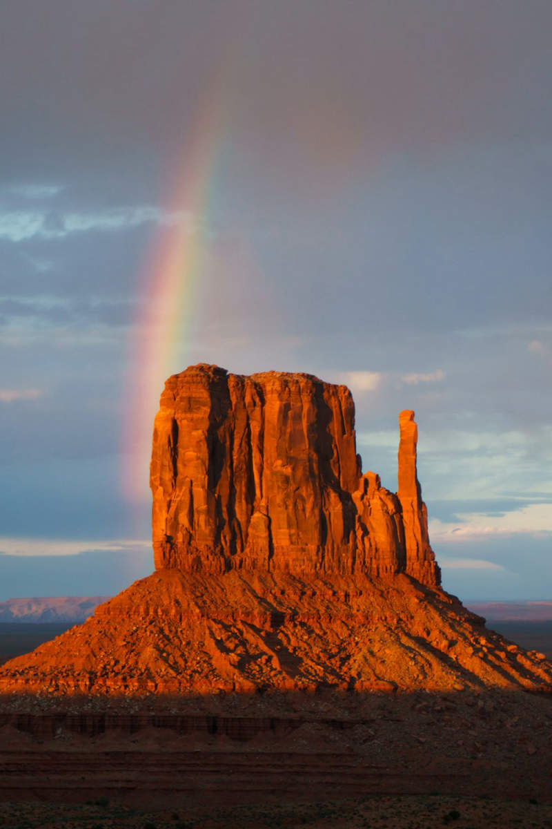 Wall Poster - Geyser in Monument Valley