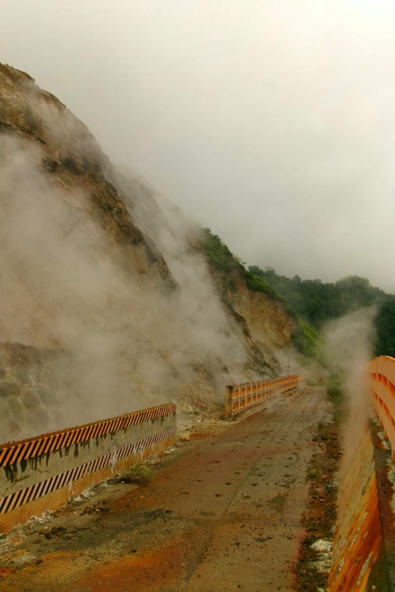 Wall Poster - Geyser in the Philippines
