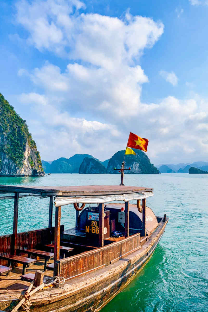 Wall Poster - Gondola in Vietnam