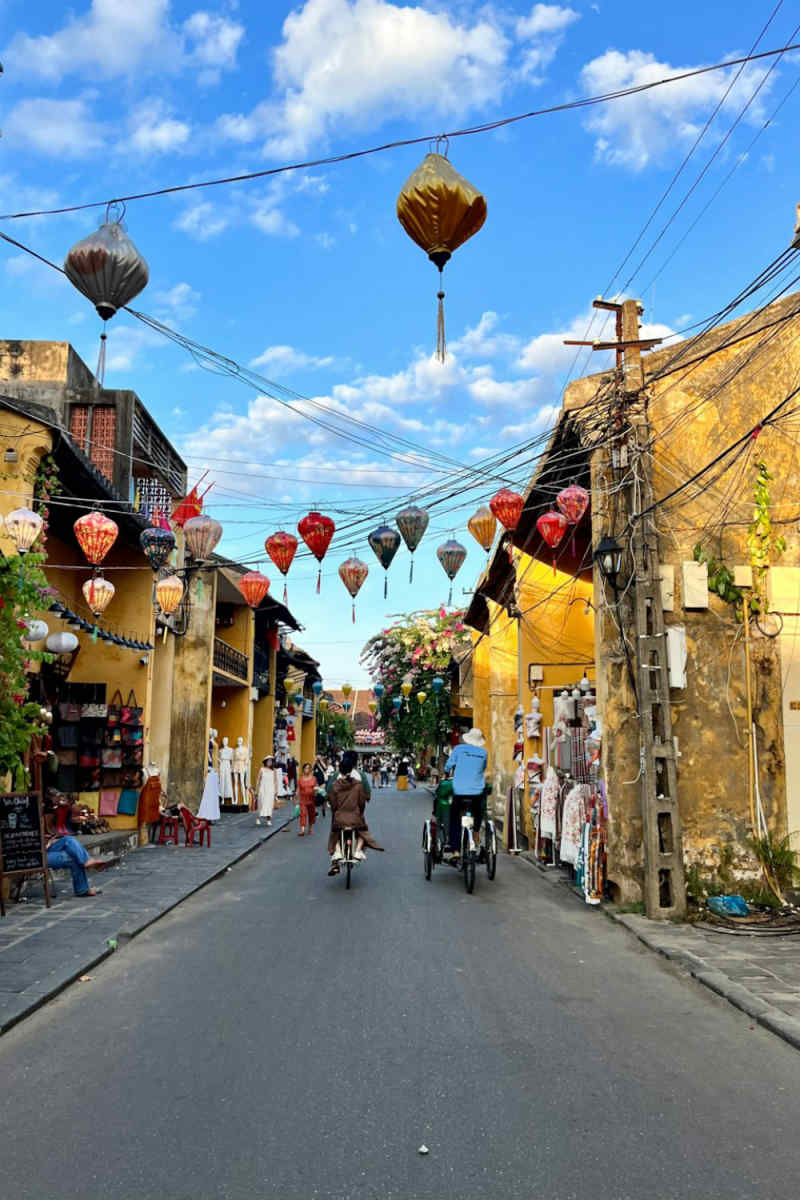 Wall Poster - Hot Air Balloons in Vietnam