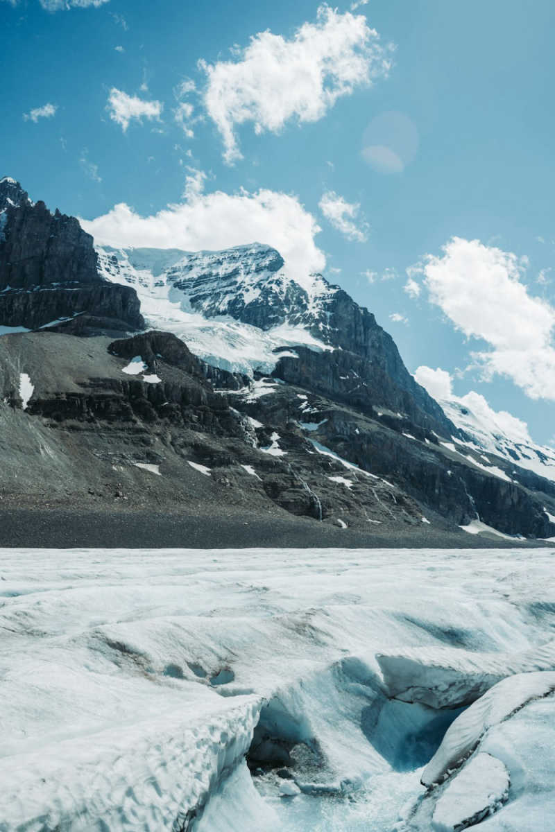 Wall Poster - Iceberg in the Rocky Mountains