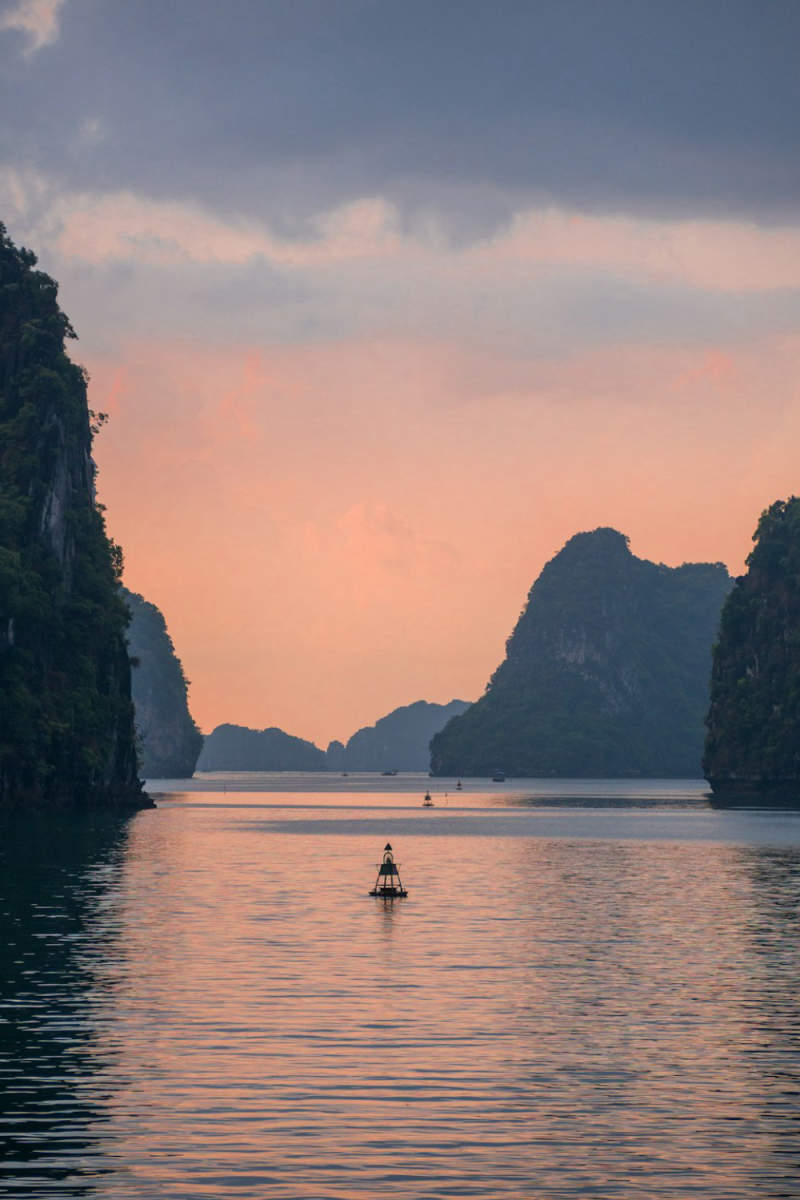 Wall Poster - Iceberg in Vietnam