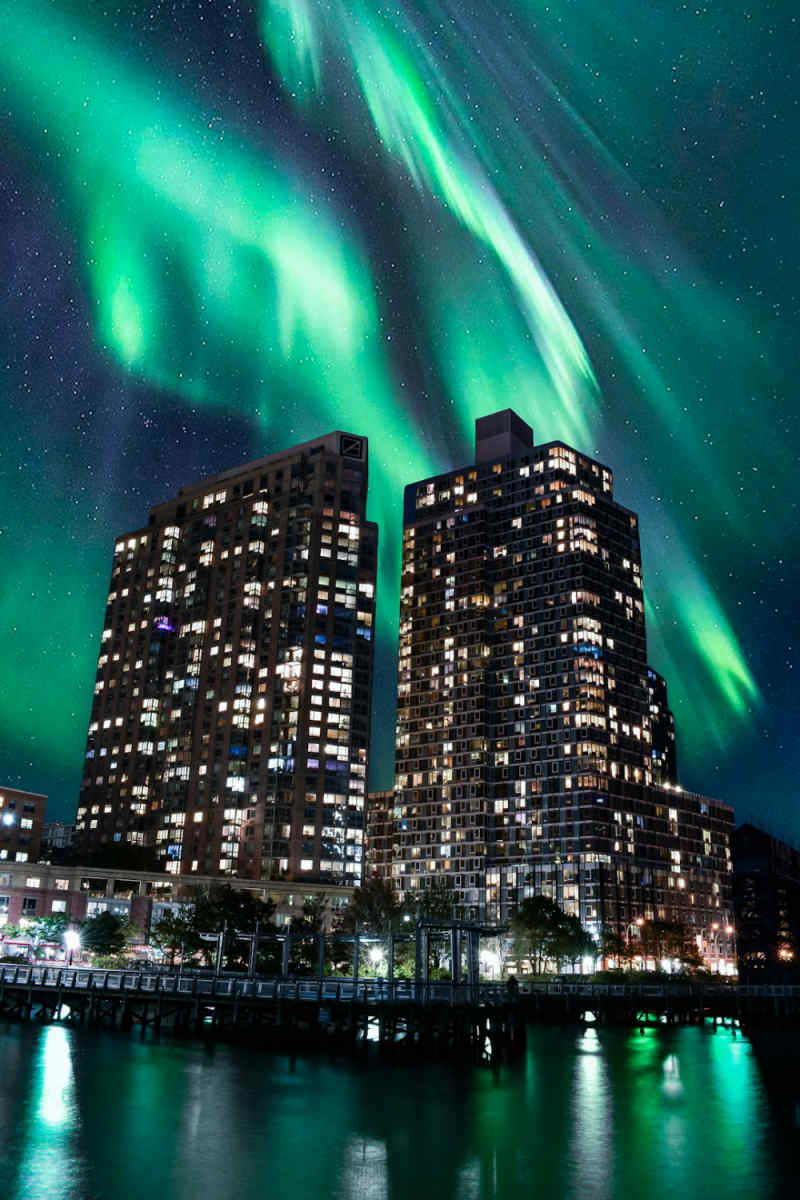 Wall Poster - Northern Lights in New York